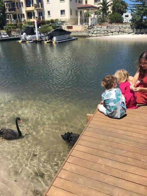 Broadwater Canal Frontage-Runaway Bay-Boat Ramp Gold Coast Esterno foto