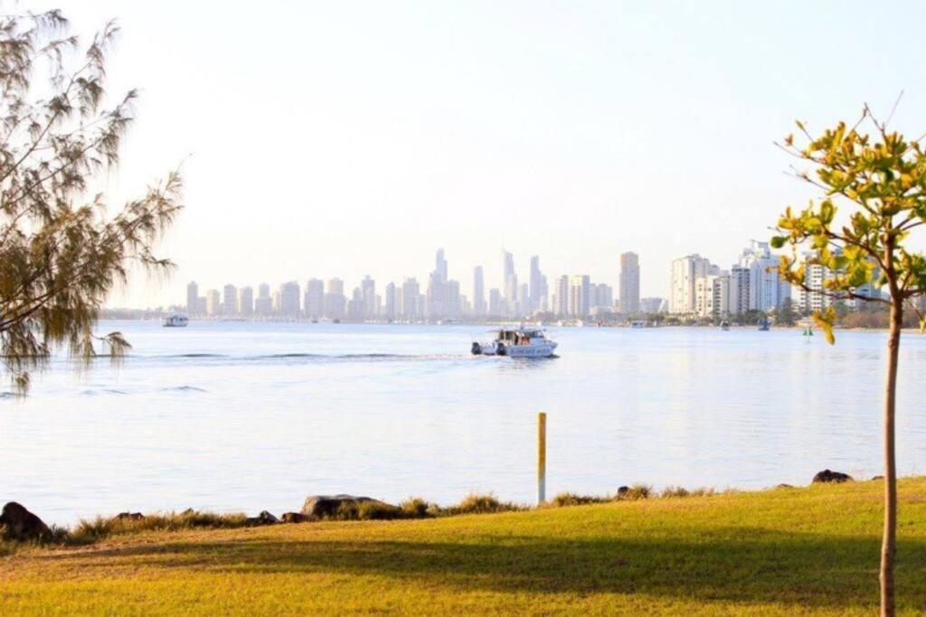 Broadwater Canal Frontage-Runaway Bay-Boat Ramp Gold Coast Esterno foto